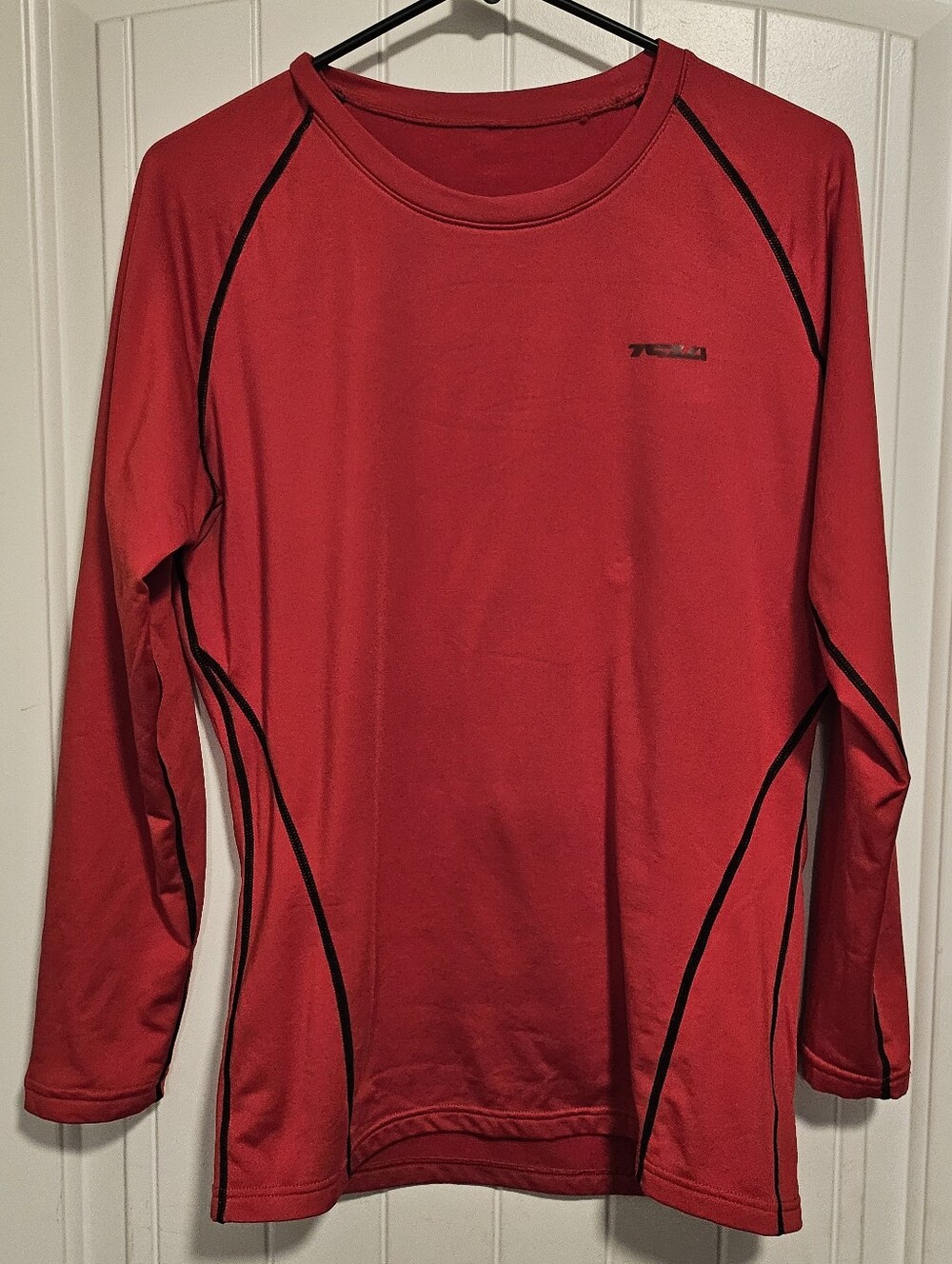 Men's Red Long-Sleeve Athletic Thermal Baselayer